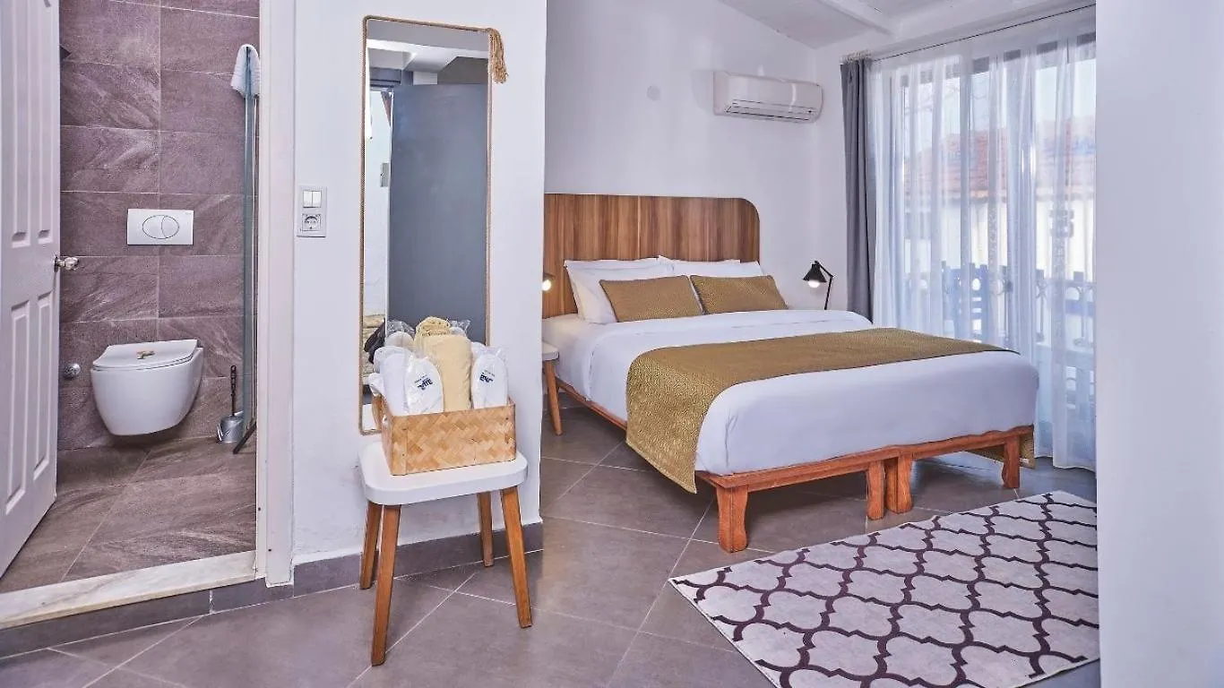 Maya Bistro Hotel & Beach Sigacik