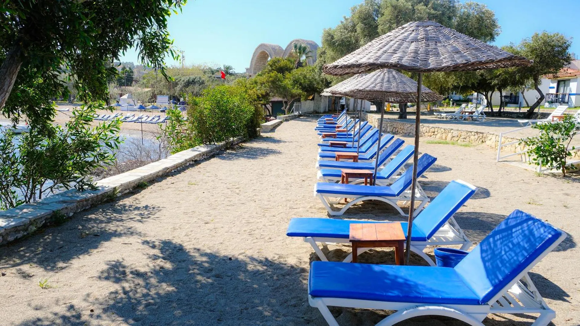 Maya Bistro Hotel & Beach Sigacik