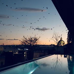 buradan rezervasyon yapın